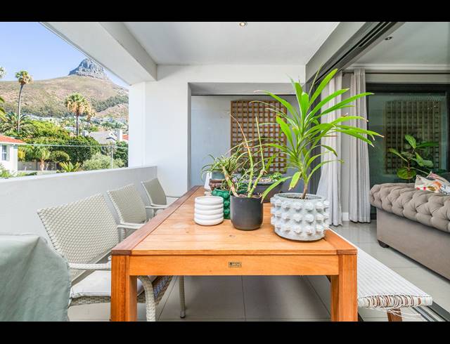2 BEDROOM APARTMENT RENTED IN SEA POINT